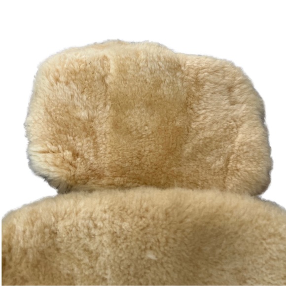 Bowron Sheepskin stroller warmer EUC - Picture 2 of 3